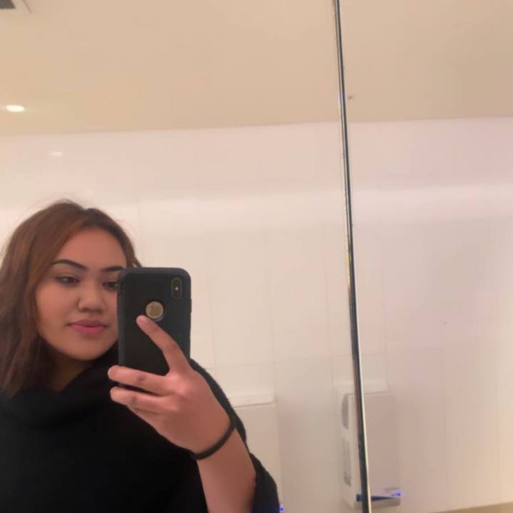 Meet your Posher, Sia